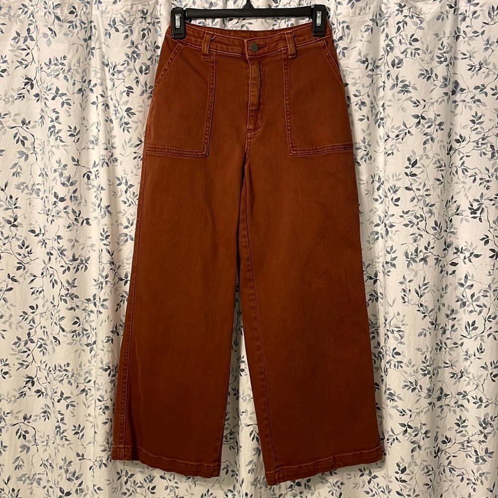 Universal Thread Rust Cropped Jeans Size 2/26 R